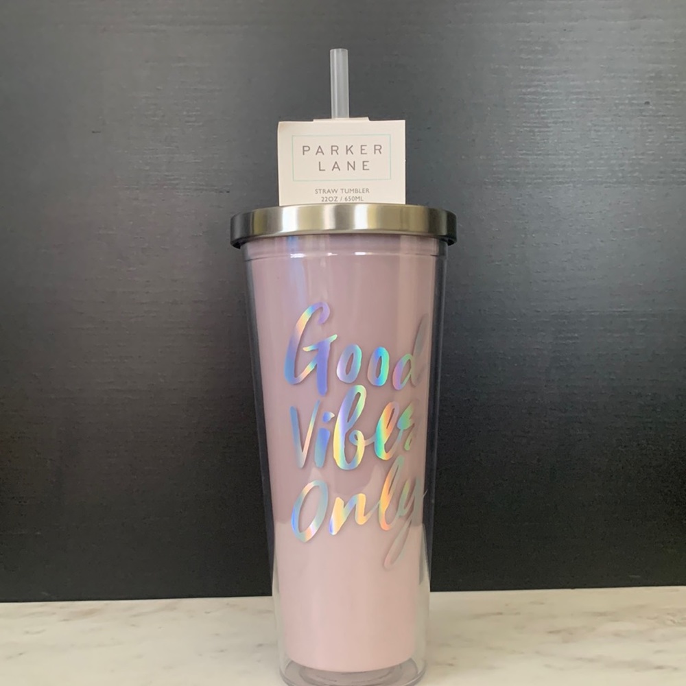 Parker Lane 22 oz Double Wall Plastic Tumbler with Straw “Good Vibes Only”